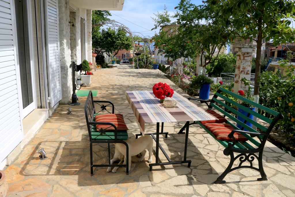 Holiday Home Ali Piqeras Екстериор снимка
